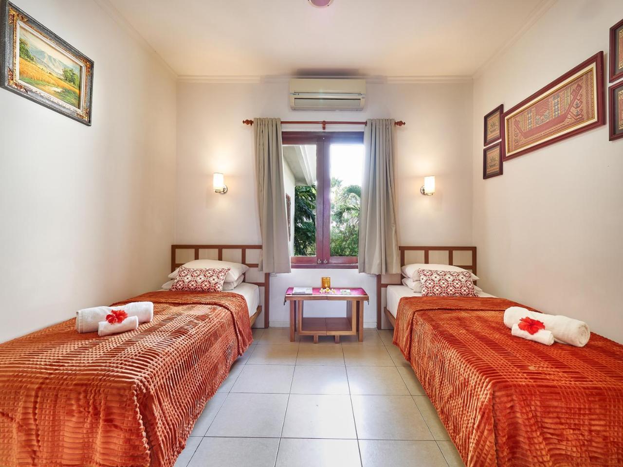 Al-Isha Dharamshala Hotel Kuta  Exterior photo